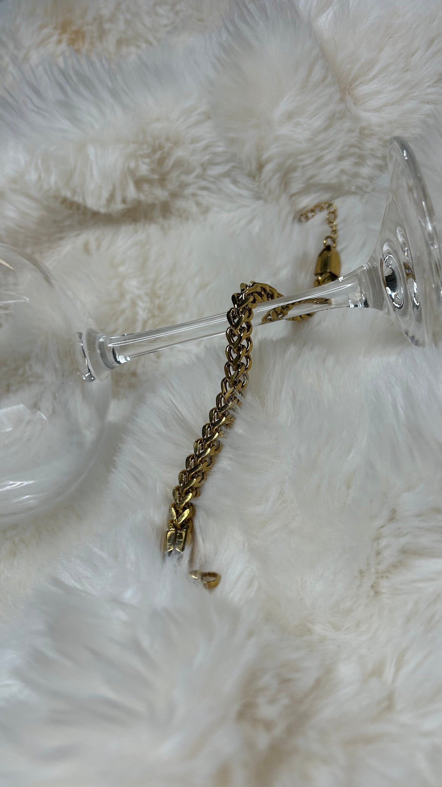 Bracelet en acier inoxydable équipé d'une chaîne en W