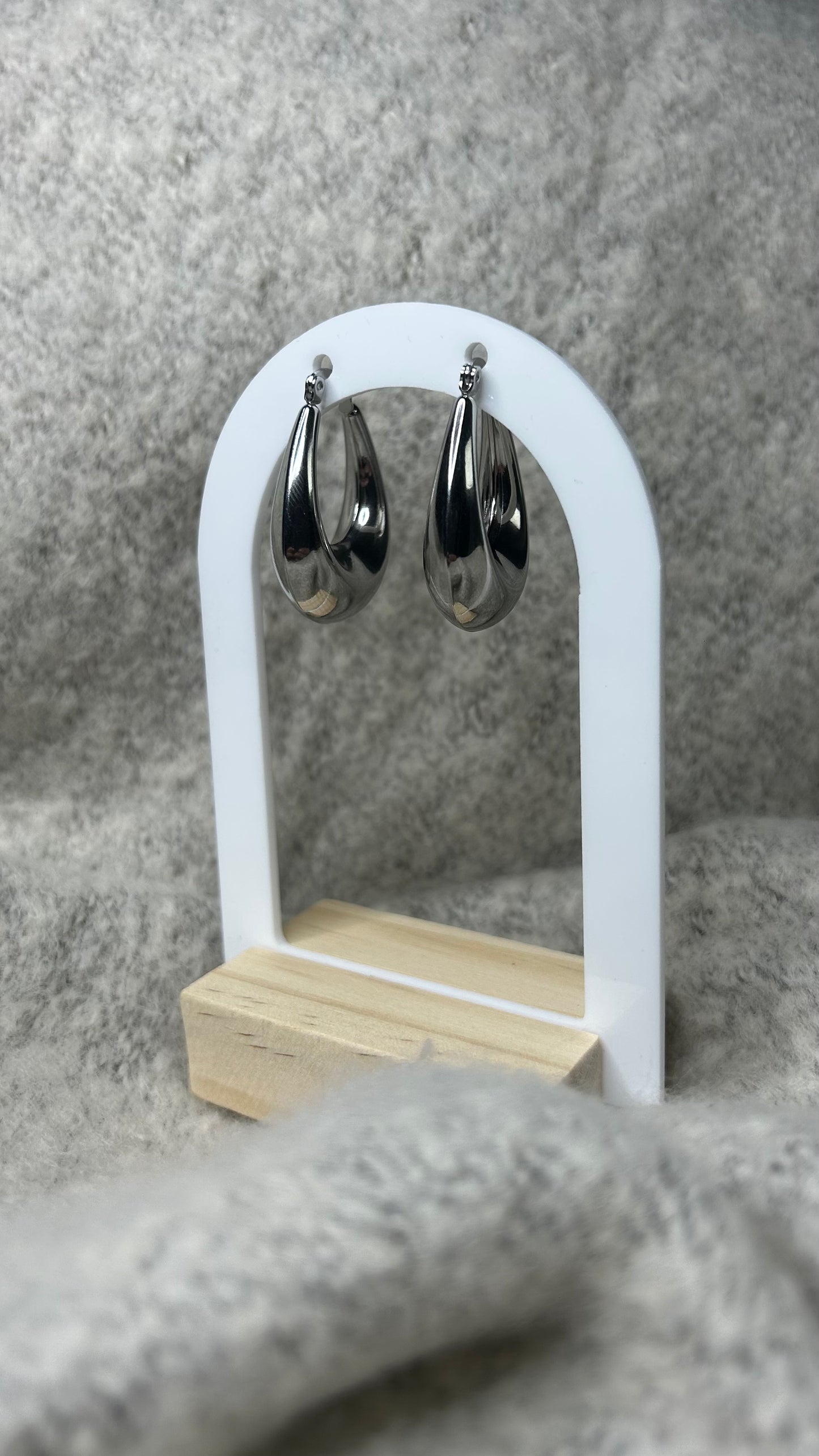 Boucles d'oreilles ovales couleur argenté