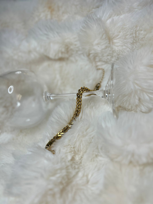 Bracelet en acier inoxydable équipé d'une chaîne en W