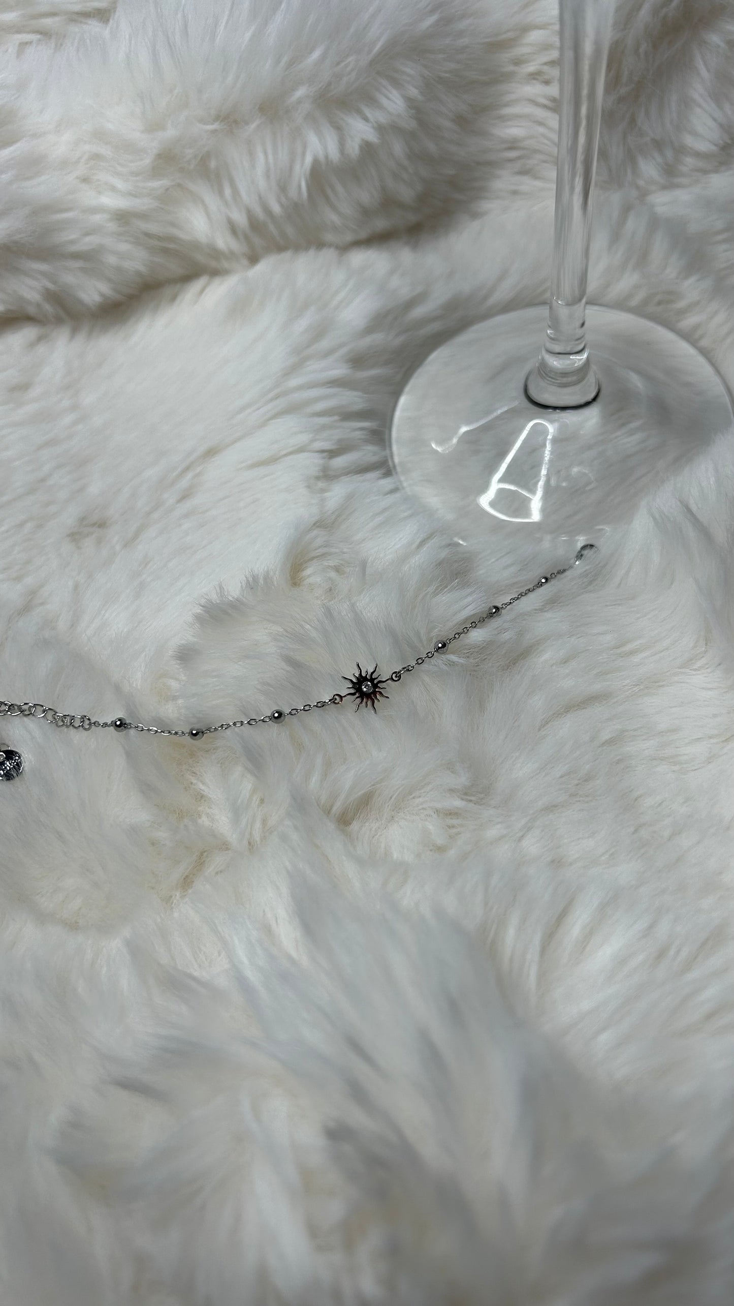 Bracelet enfant fleur de soleil incrustée de strass