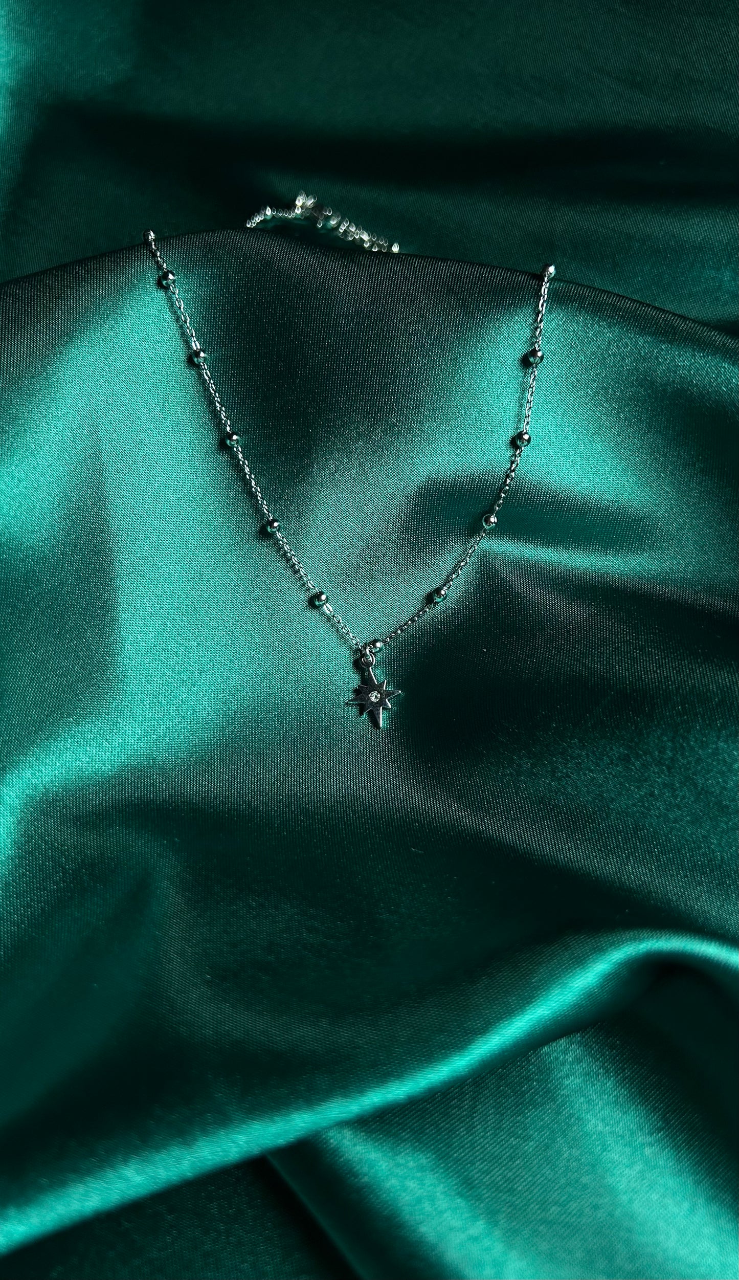 Collier pour enfant avec pendentif étoile minimaliste