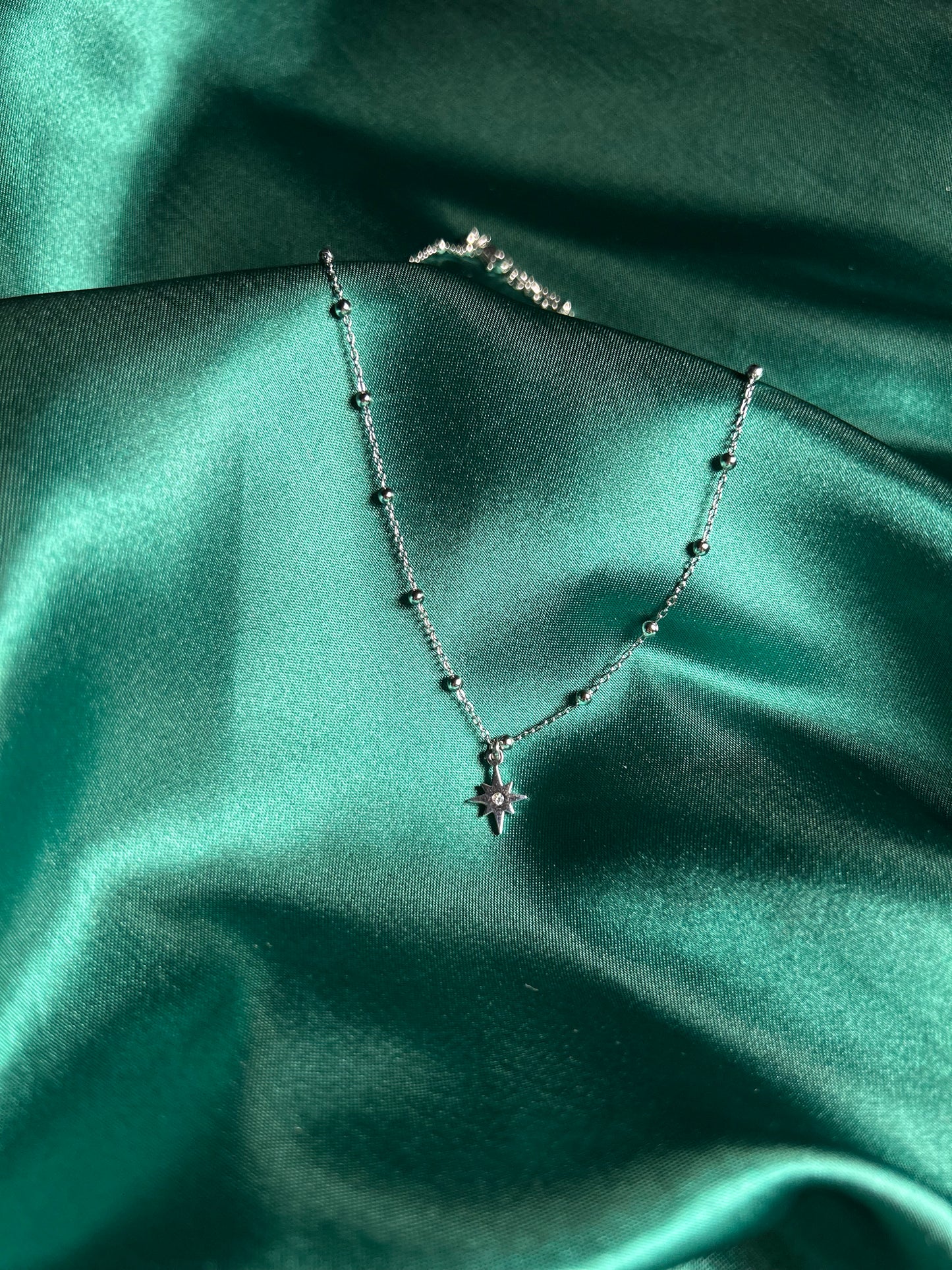 Collier pour enfant avec pendentif étoile minimaliste