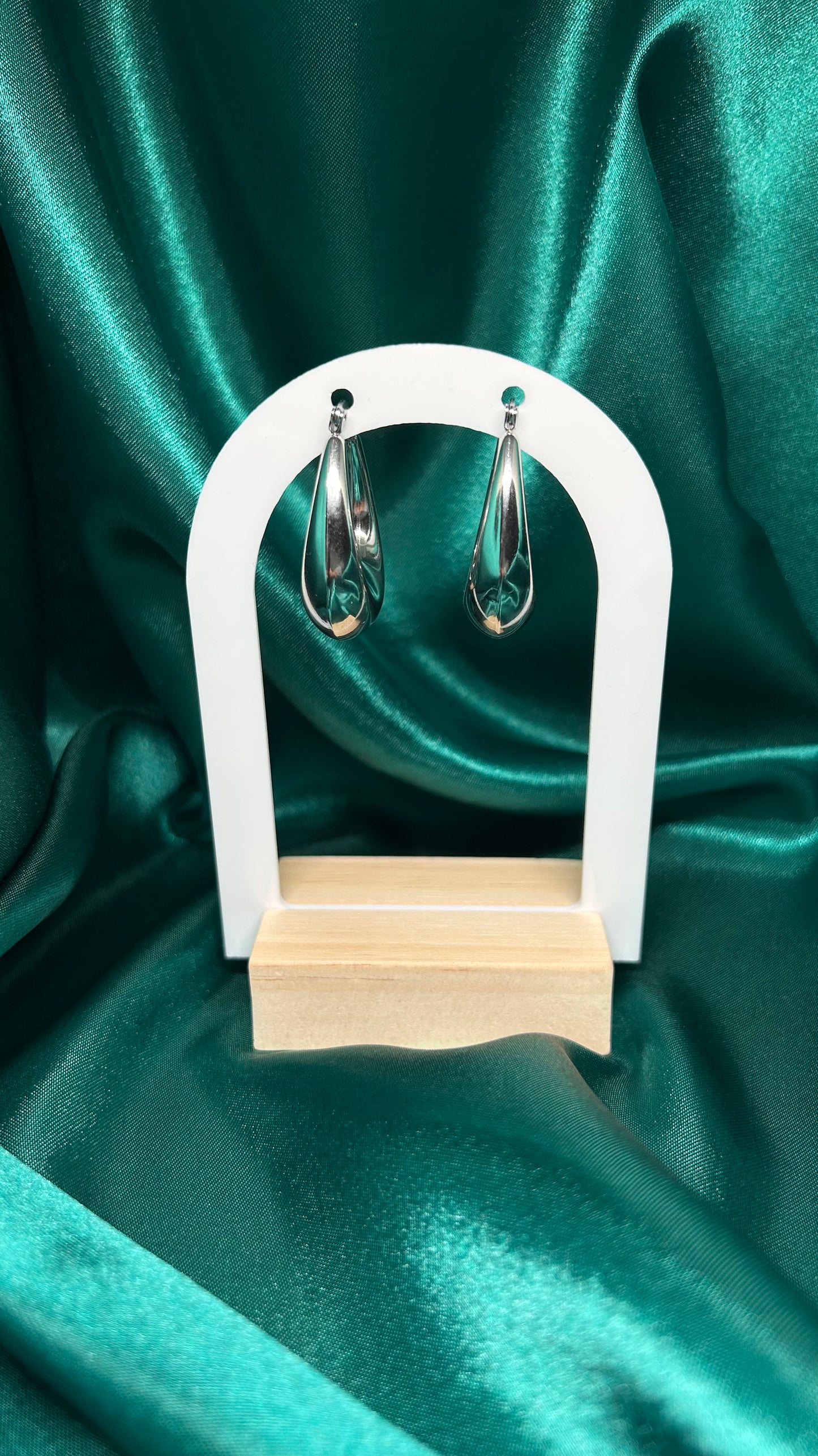 Boucles d'oreilles ovales couleur argenté