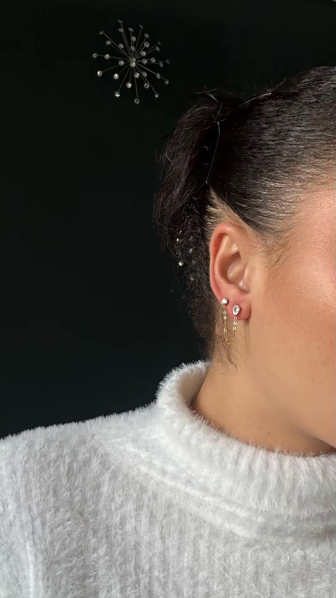 Boucles d'oreilles dorées avec 2 crochets diamants